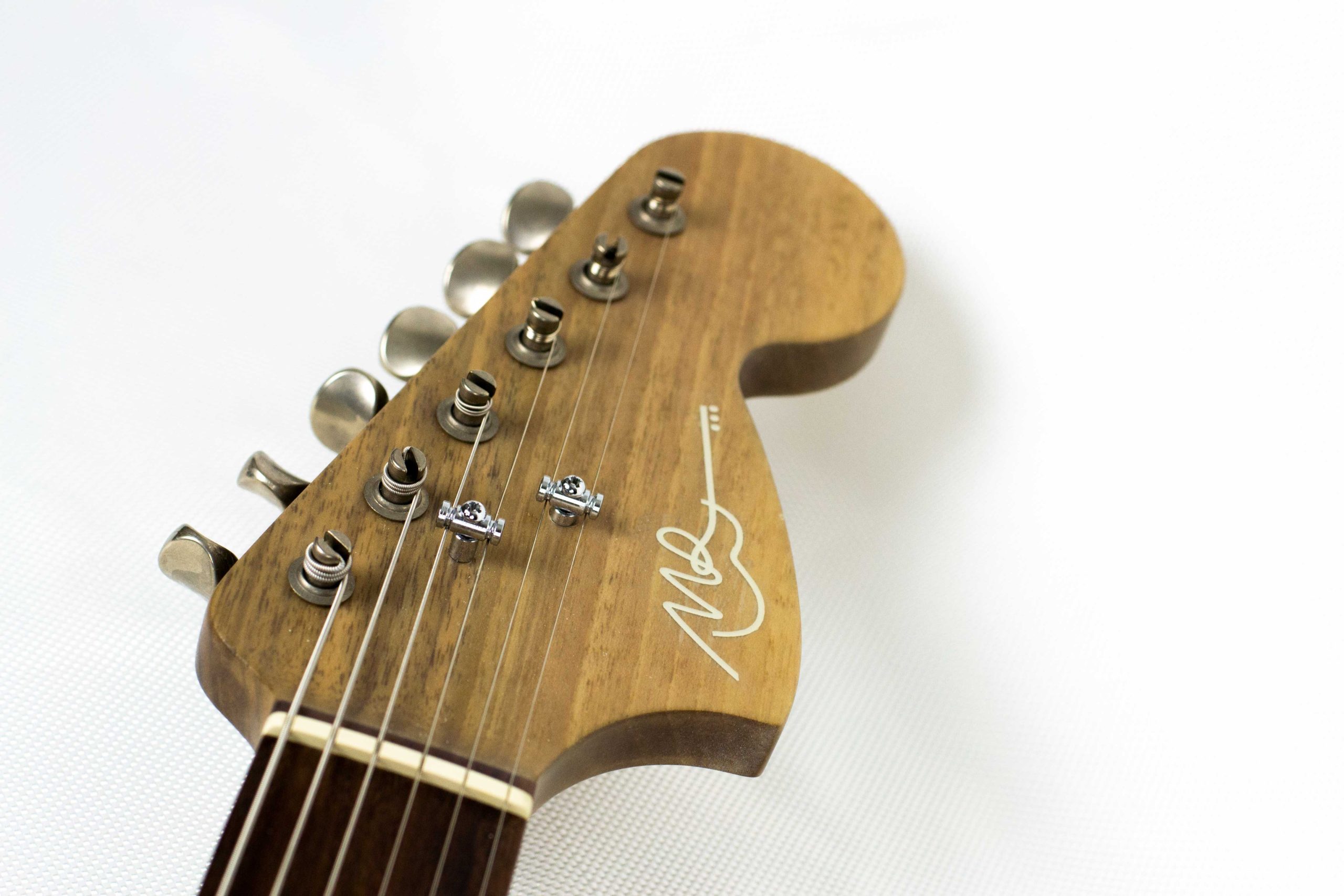 Manuel Rossi Guitars Manuel-rossi-guitars